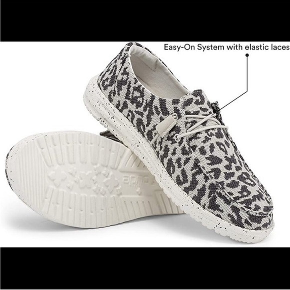 Hey dude Wendy woven cheetah print- size 7-9 - Picture 3 of 10
